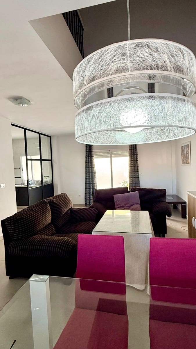 4 makuuhuone Omakotitalo vuokrattavana paikassa Albox - 700 € (Ref: 9410457)