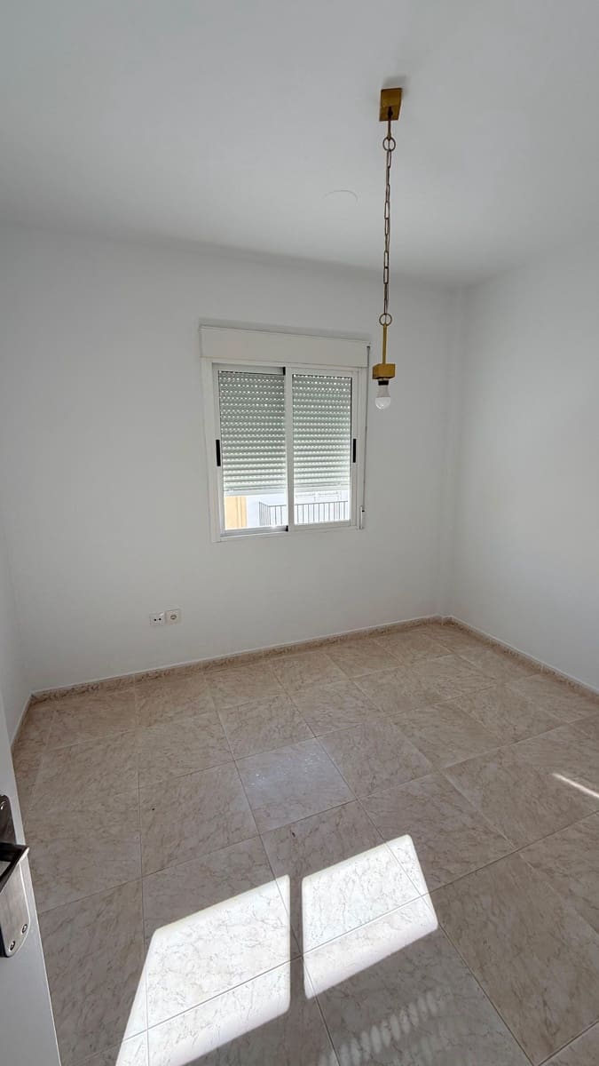 4 makuuhuone Omakotitalo vuokrattavana paikassa Albox - 700 € (Ref: 9410457)