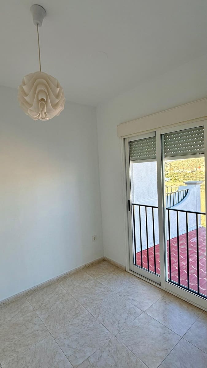 4 makuuhuone Omakotitalo vuokrattavana paikassa Albox - 700 € (Ref: 9410457)