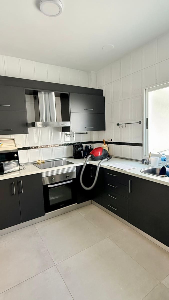 4 makuuhuone Omakotitalo vuokrattavana paikassa Albox - 700 € (Ref: 9410457)