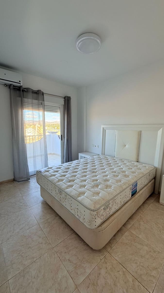 4 makuuhuone Omakotitalo vuokrattavana paikassa Albox - 700 € (Ref: 9410457)