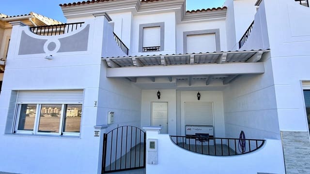 4 makuuhuone Omakotitalo vuokrattavana paikassa Albox - 700 € (Ref: 9410457)