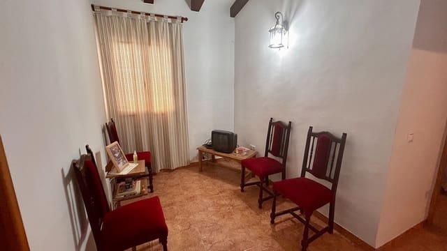 Chalet de 7 habitaciones en Albox en venta con garaje - 299.999 € (Ref: 9419401)