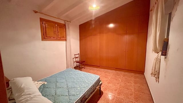 Chalet de 7 habitaciones en Albox en venta con garaje - 299.999 € (Ref: 9419401)