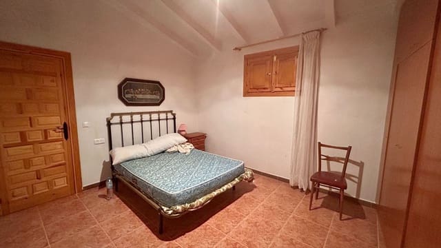 Chalet de 7 habitaciones en Albox en venta con garaje - 299.999 € (Ref: 9419401)