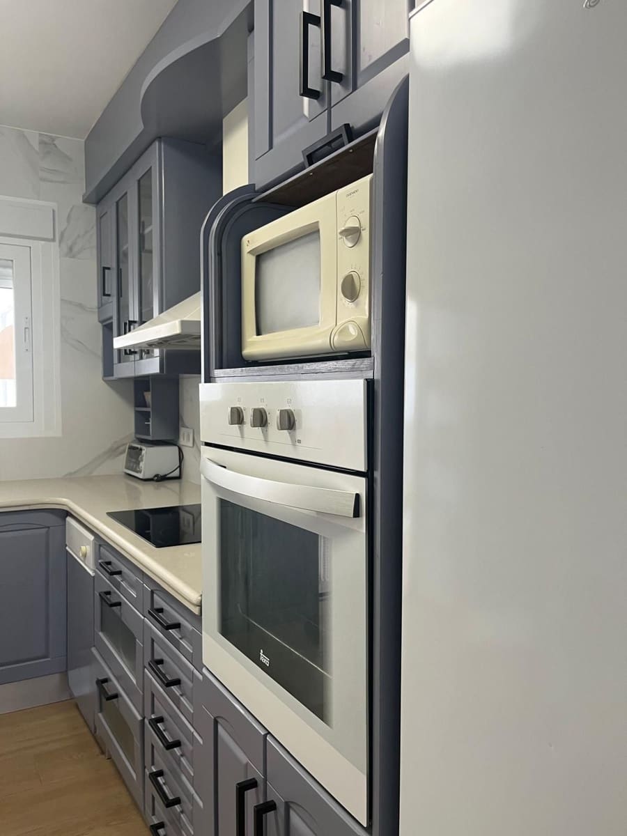 3 bedroom Flat for rent in Albox - € 700 (Ref: 9500515)