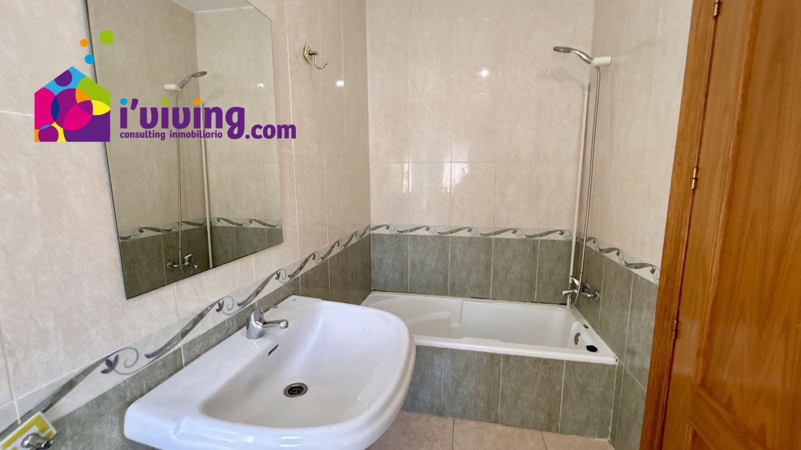 5 makuuhuone Omakotitalo vuokrattavana paikassa Albox - 750 € (Ref: 9500516)