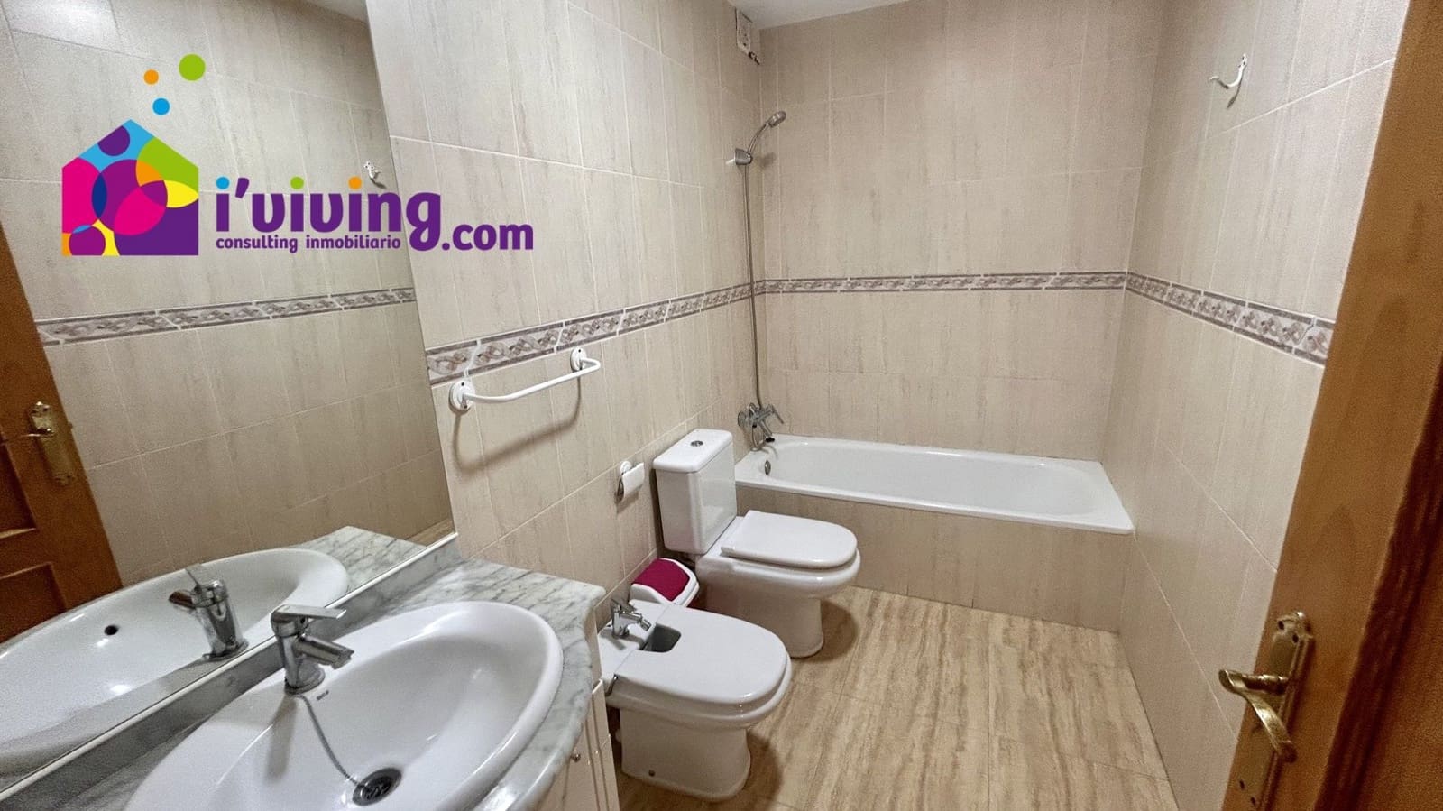 3 bedroom Flat for rent in Fines - € 550 (Ref: 9500517)