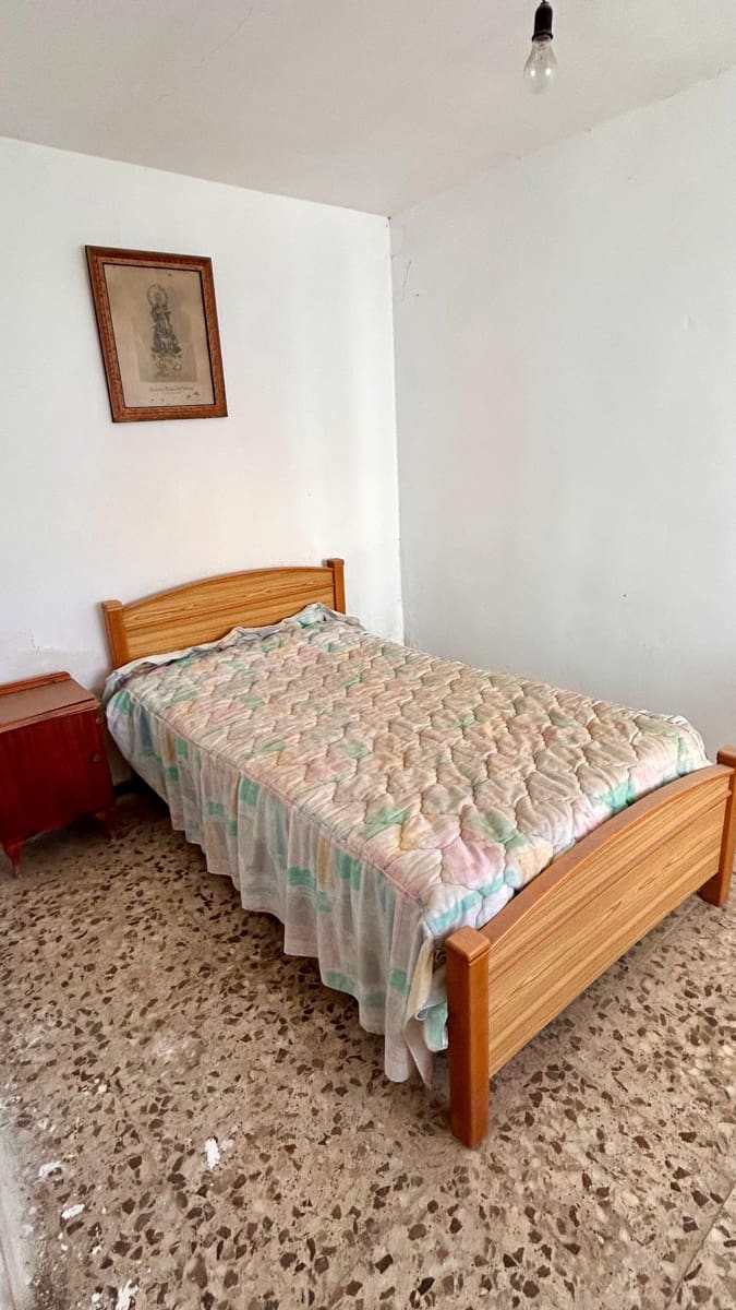 Casa de 3 habitaciones en Llanos de los Olleres en venta - 69.900 € (Ref: 9500523)