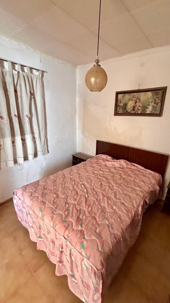 Casa de 3 habitaciones en Llanos de los Olleres en venta - 69.900 € (Ref: 9500523)