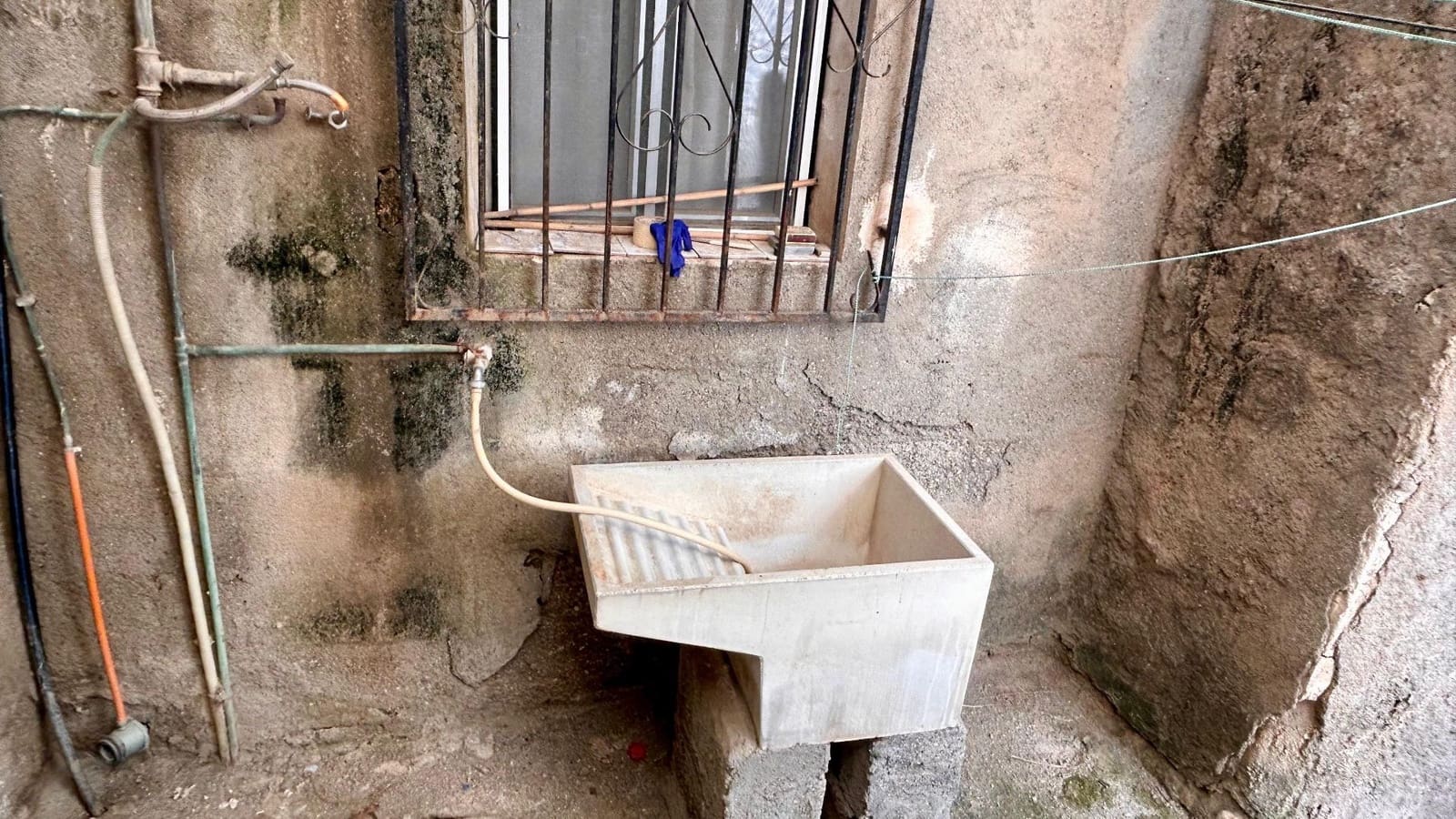 Casa de 3 habitaciones en Llanos de los Olleres en venta - 69.900 € (Ref: 9500523)