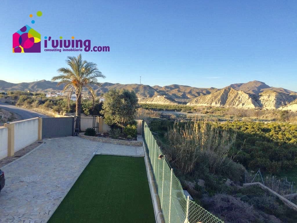 2 quarto Moradia para arrendar em Los Menchones - 700 € (Ref: 9500526)