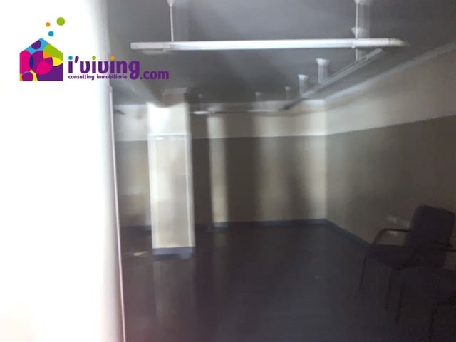 1 quarto Comercial para arrendar em Albox - 1 000 € (Ref: 9500535)