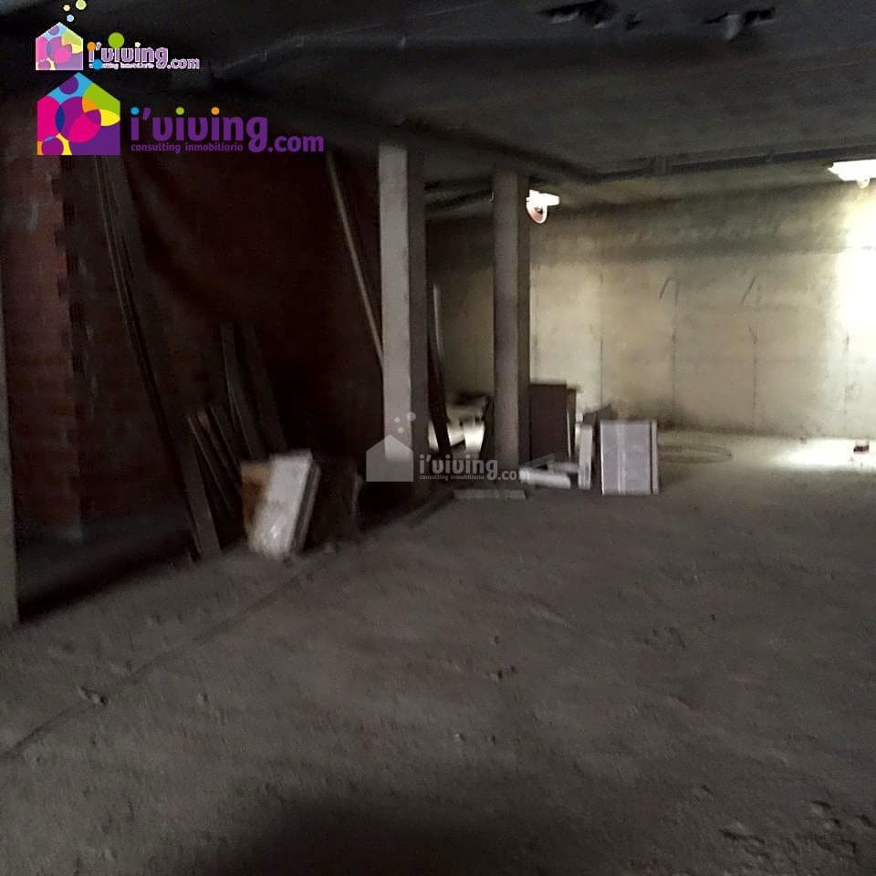 Kaupallinen myytävänä paikassa Albox - 225 000 € (Ref: 9500539)