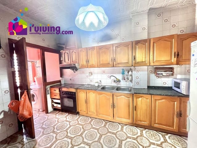 3 bedroom Villa for sale in Albox with garage - € 120,000 (Ref: 9500542)