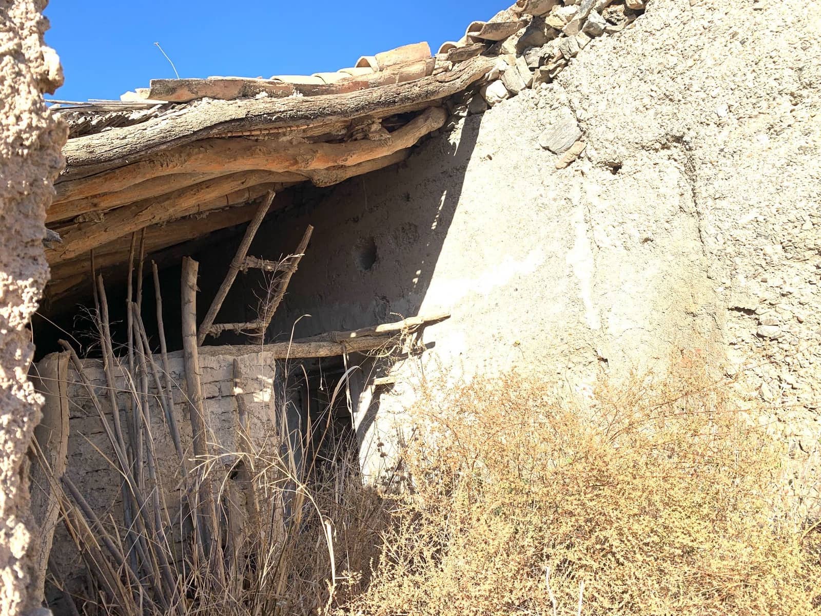 4 bedroom Finca/Country House for sale in Oria - € 35,000 (Ref: 9500547)