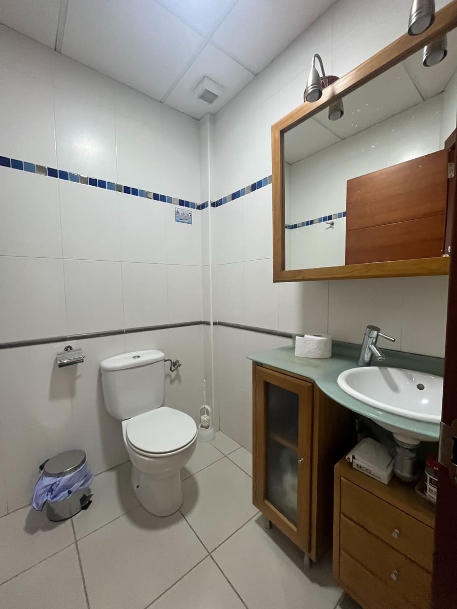 6 quarto Comercial para arrendar em Albox - 800 € (Ref: 9500550)