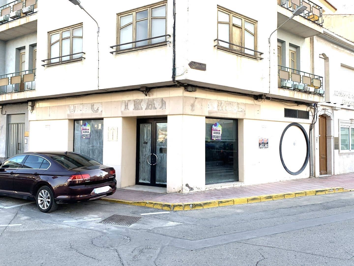 3 quarto Comercial para arrendar em Albox - 700 € (Ref: 9500553)