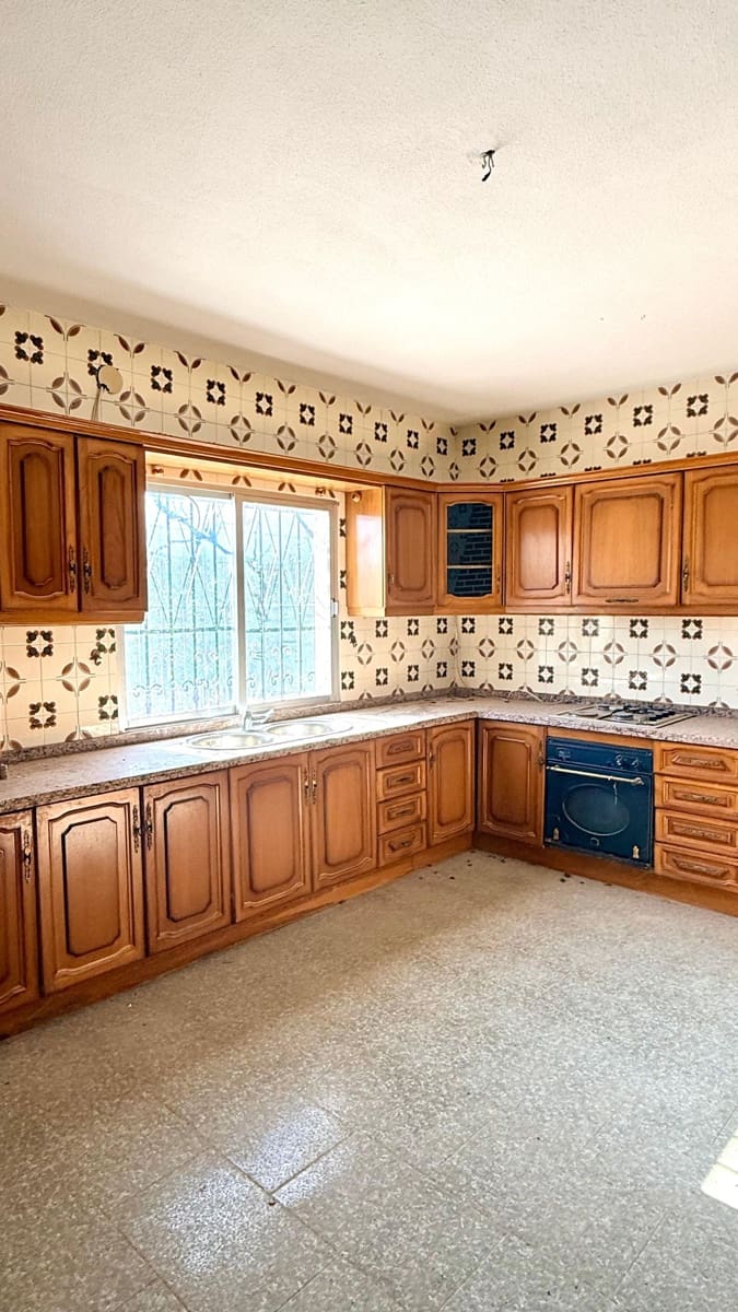 4 makuuhuone Huvila myytävänä paikassa Albox mukana uima-altaan 
autotalli - 220 000 € (Ref: 9500570)