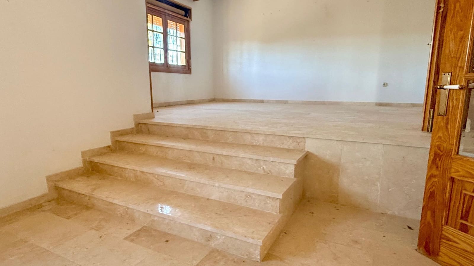 4 makuuhuone Huvila myytävänä paikassa Albox mukana uima-altaan 
autotalli - 220 000 € (Ref: 9500570)