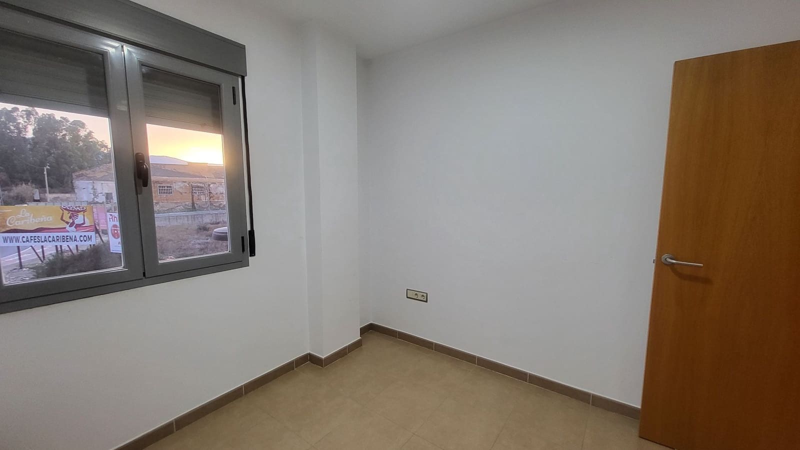 3 makuuhuone Asunto vuokrattavana paikassa Olula del Rio mukana 
autotalli - 550 € (Ref: 9513254)