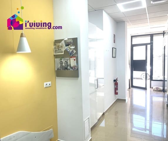 Local Comercial de 4 habitaciones en Albox en alquiler - 500 € (Ref: 9518518)