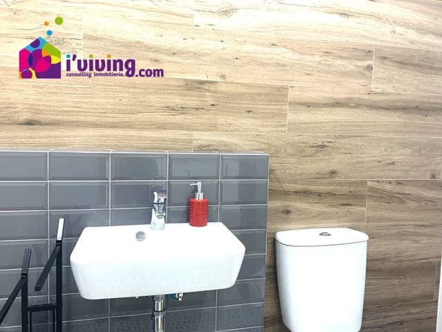 Local Comercial de 4 habitaciones en Albox en alquiler - 500 € (Ref: 9518518)