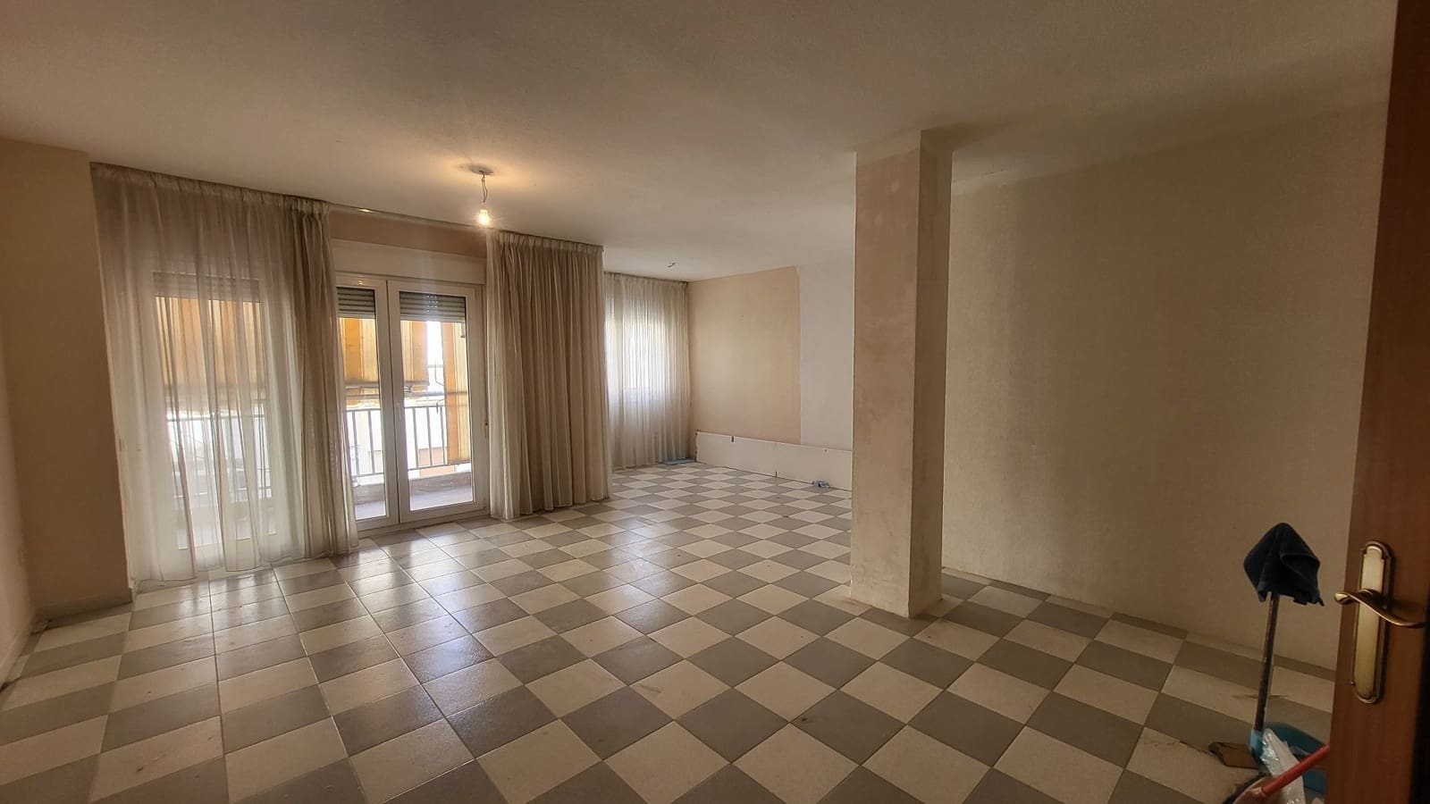 Piso de 2 habitaciones en Albox en venta con garaje - 85.000 € (Ref: 9518519)