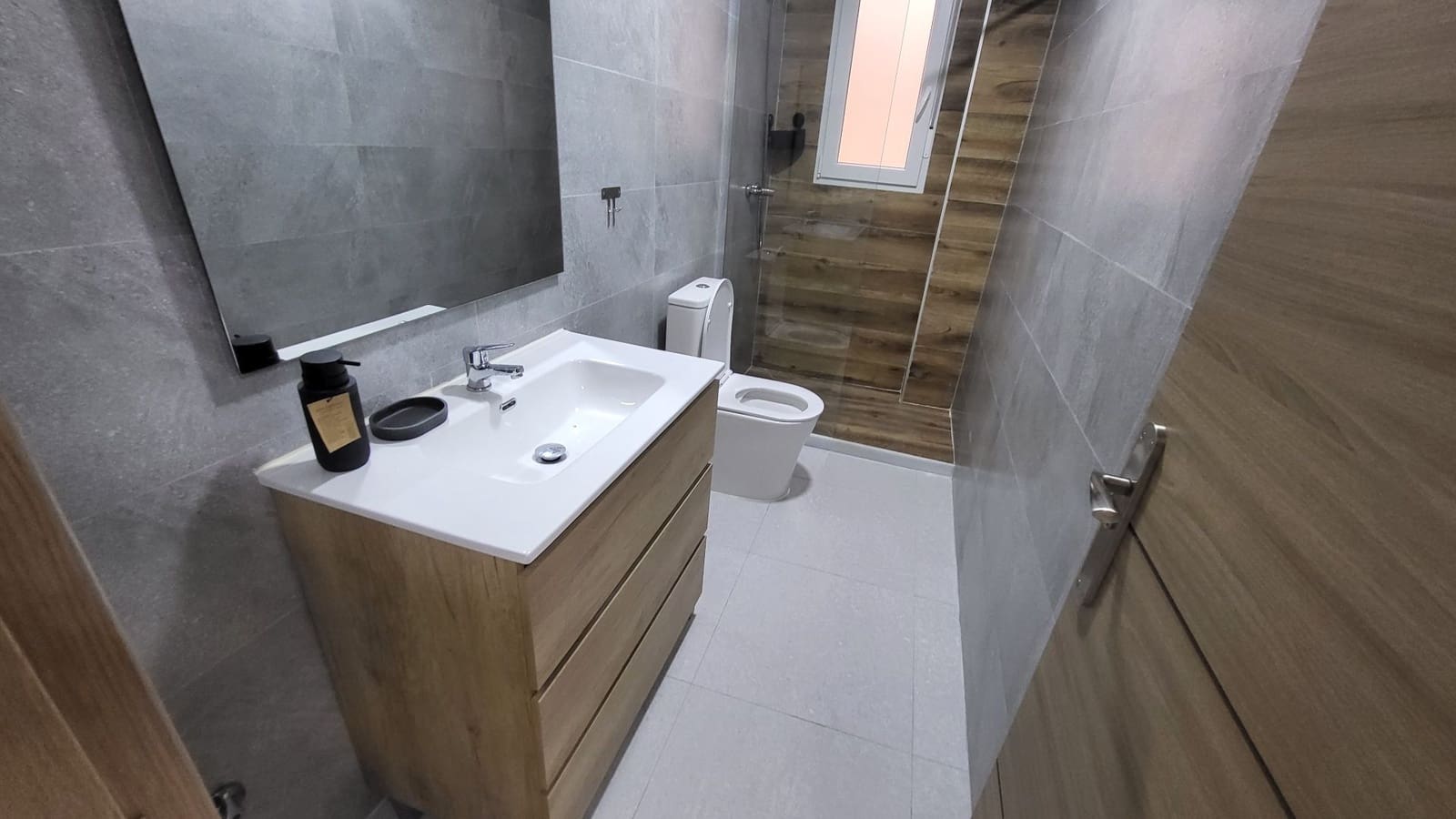 Appartement de 1 chambre à louer à Albox - 450 € (Ref: 9526330)