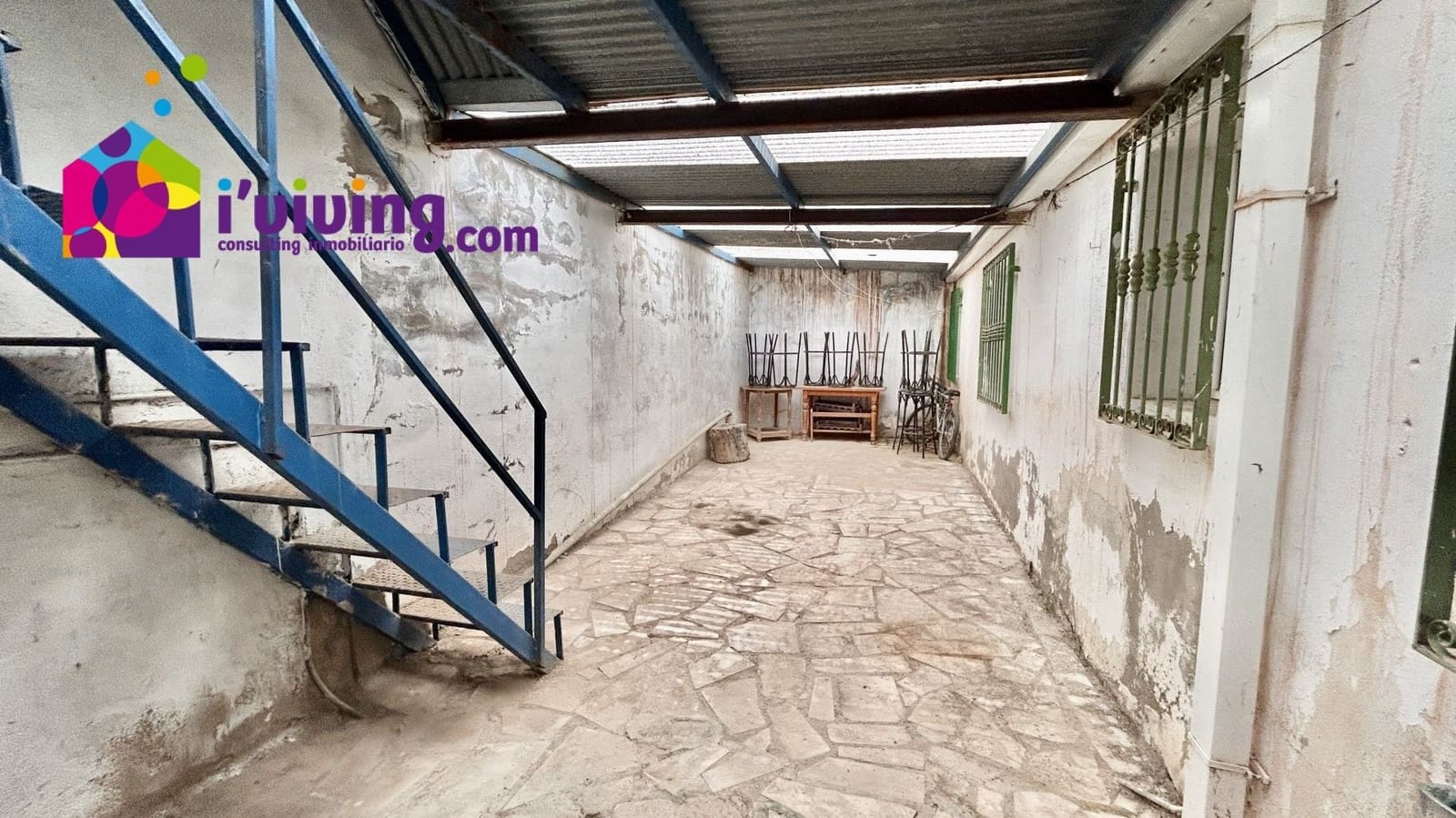 4 bedroom Villa for sale in Fines - € 65,000 (Ref: 9533310)