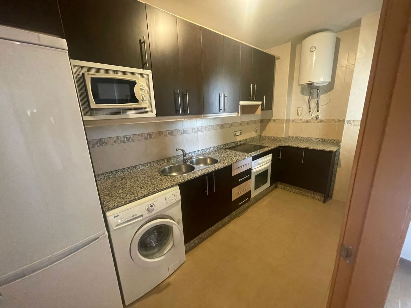 2 bedroom Flat for rent in Olula del Rio - € 500 (Ref: 9561372)