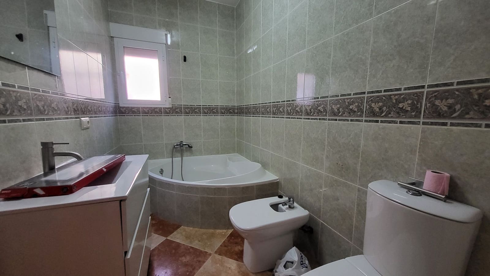 4 slaapkamer Villa te huur in Albox - € 850 (Ref: 9594739)