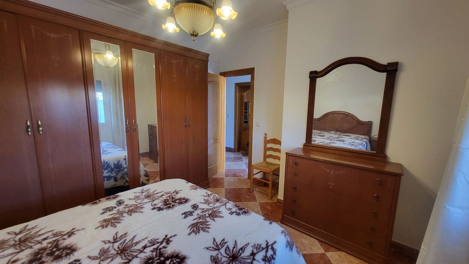 4 slaapkamer Villa te huur in Albox - € 850 (Ref: 9594739)