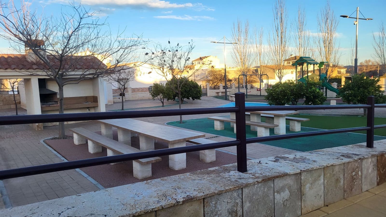 4 slaapkamer Villa te huur in Albox - € 850 (Ref: 9594739)