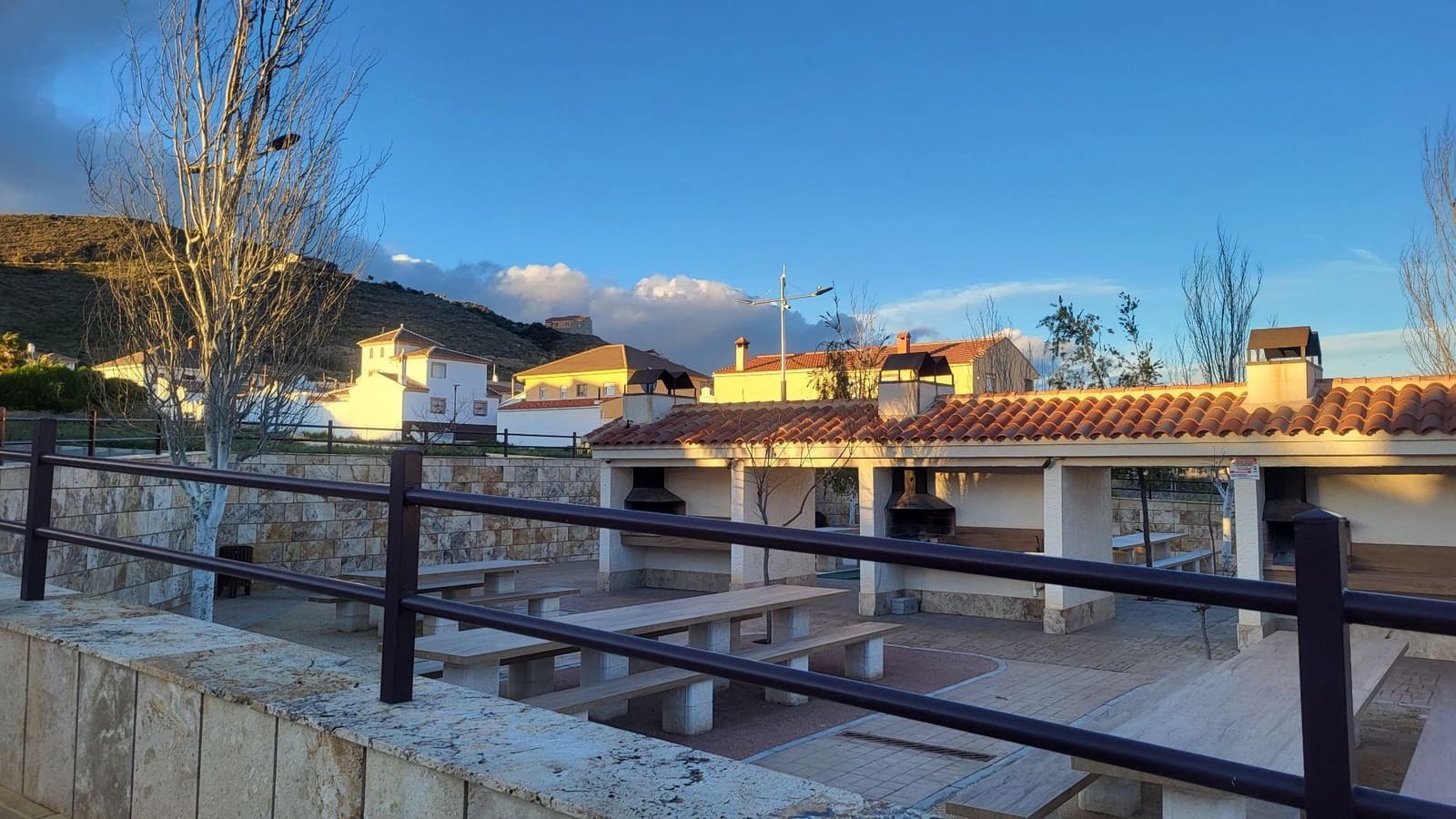 4 slaapkamer Villa te huur in Albox - € 850 (Ref: 9594739)