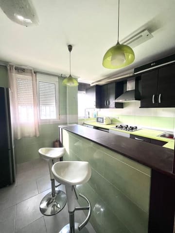 2 slaapkamer Flat te huur in Albox - € 450 (Ref: 9658400)