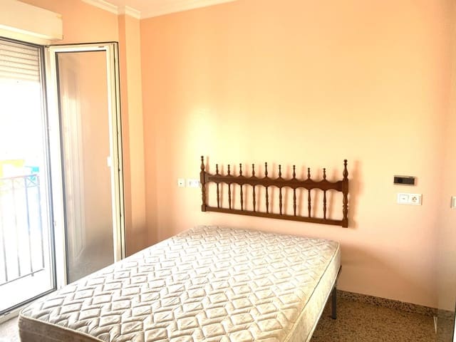 Appartement de 3 chambres à louer à Macael - 500 € (Ref: 9673884)