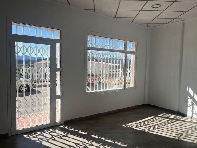 Local Comercial de 1 habitación en Albox en alquiler - 500 € (Ref: 9714573)