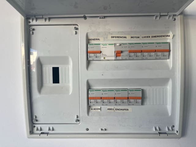 Local Comercial de 1 habitación en Albox en alquiler - 500 € (Ref: 9714573)