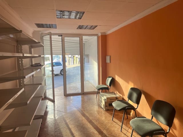 Komercyjne do wynajęcia w Albox - 450 € (Ref: 9719673)