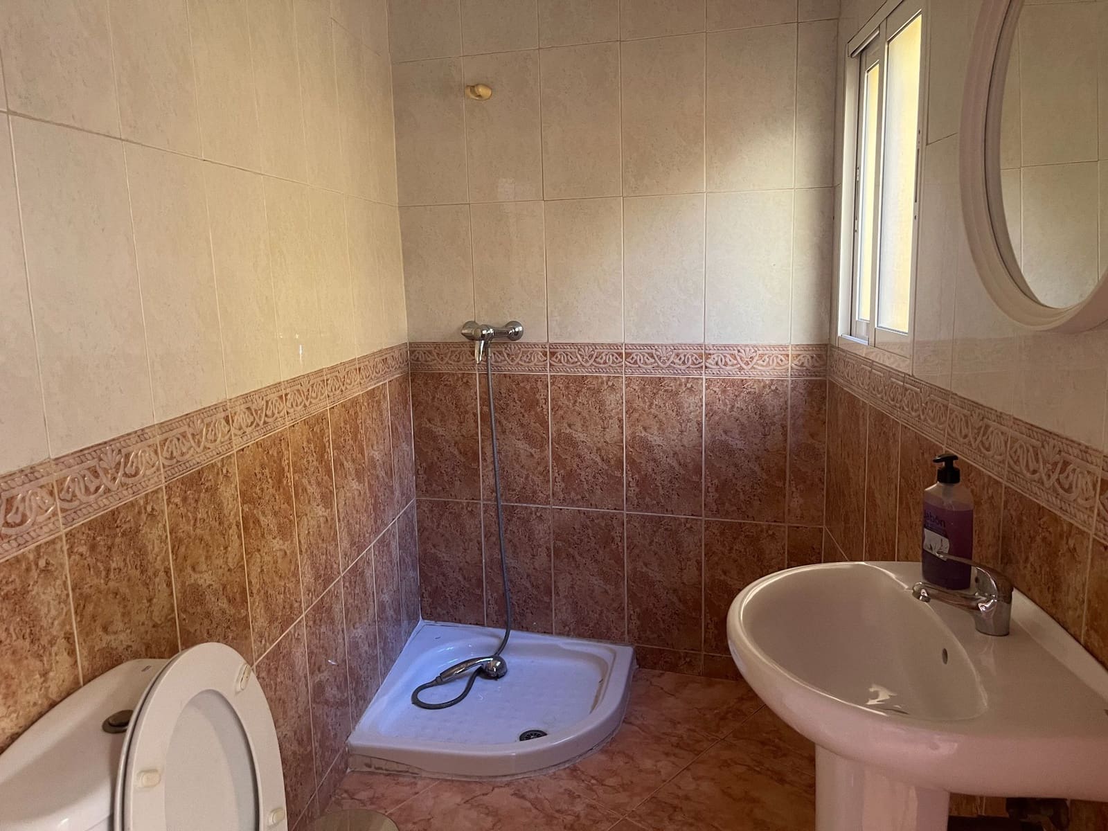 Komercyjne do wynajęcia w Albox - 450 € (Ref: 9719673)