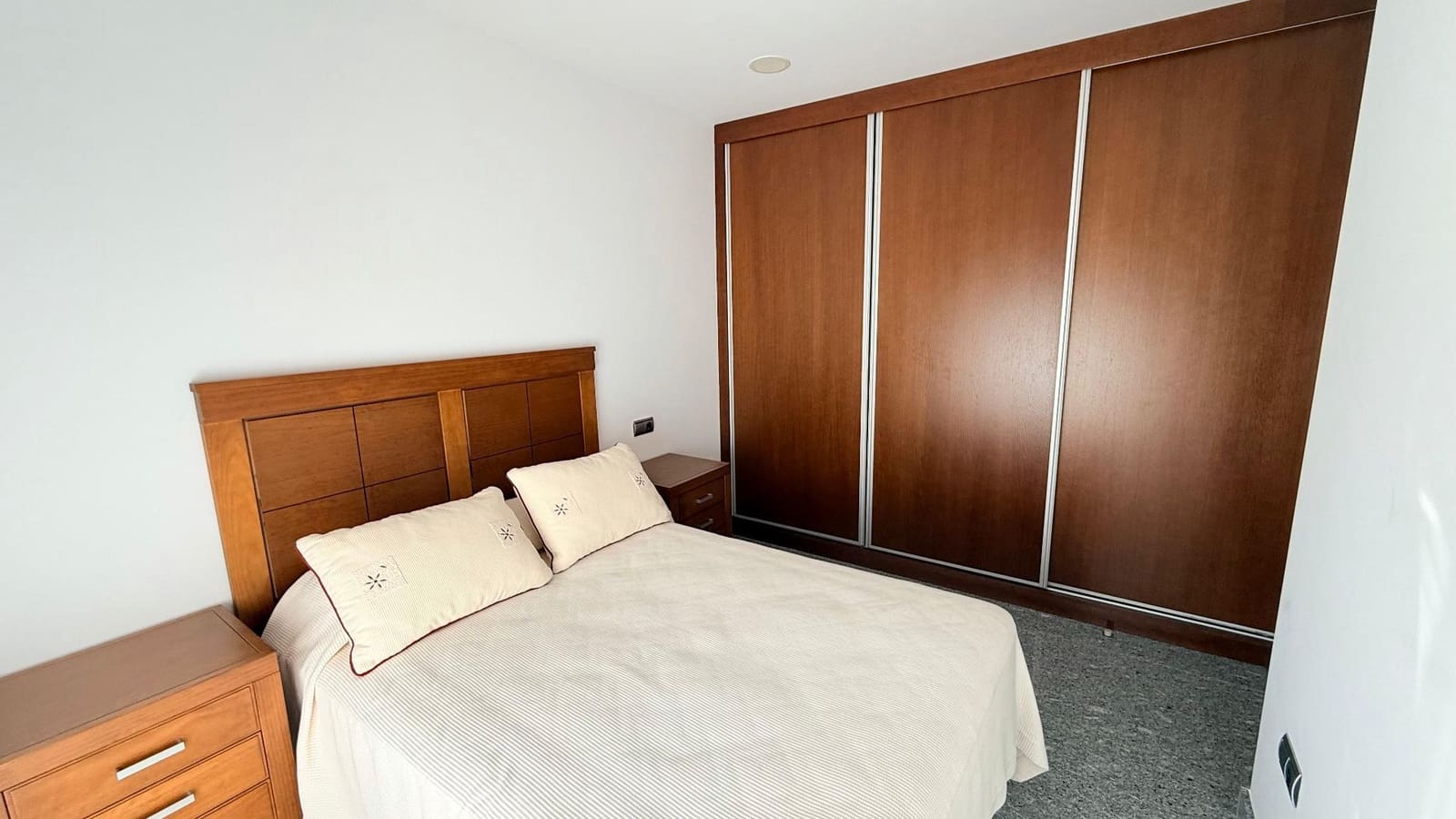 5 bedroom Villa for sale in Olula del Rio with garage - € 299,990 (Ref: 9719674)