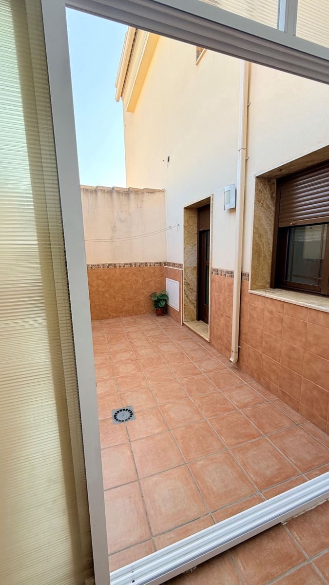 5 bedroom Villa for sale in Olula del Rio with garage - € 299,990 (Ref: 9719674)