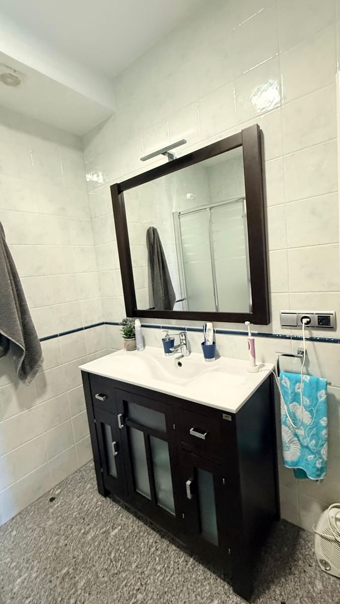 5 bedroom Villa for sale in Olula del Rio with garage - € 299,990 (Ref: 9719674)