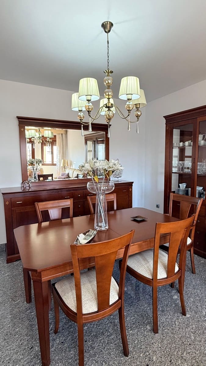 5 bedroom Villa for sale in Olula del Rio with garage - € 299,990 (Ref: 9719674)