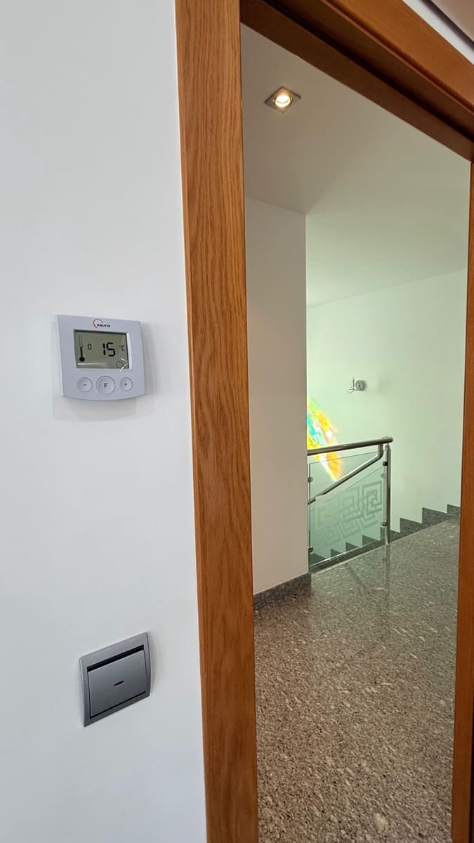 5 bedroom Villa for sale in Olula del Rio with garage - € 299,990 (Ref: 9719674)