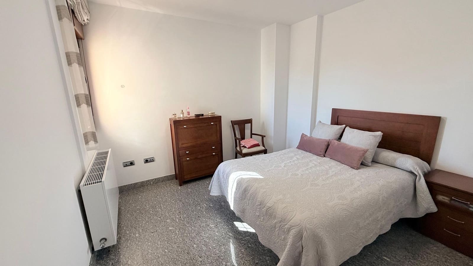 5 bedroom Villa for sale in Olula del Rio with garage - € 299,990 (Ref: 9719674)