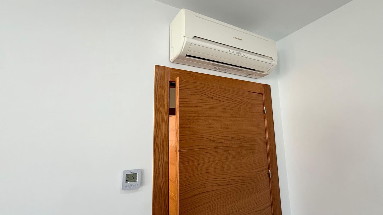 5 bedroom Villa for sale in Olula del Rio with garage - € 299,990 (Ref: 9719674)