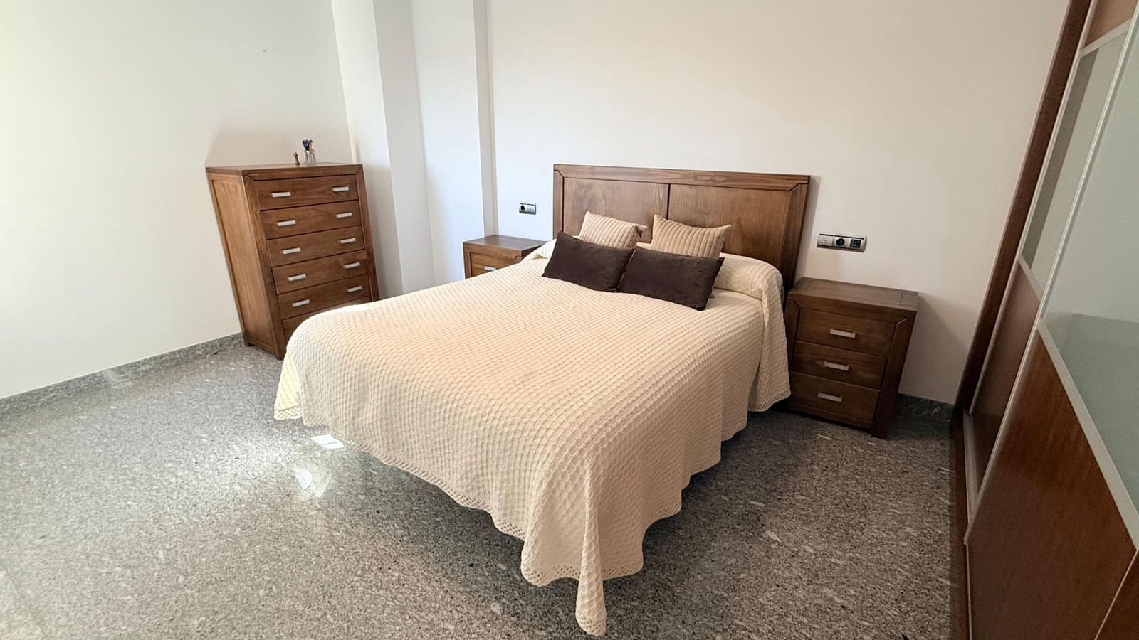 5 bedroom Villa for sale in Olula del Rio with garage - € 299,990 (Ref: 9719674)