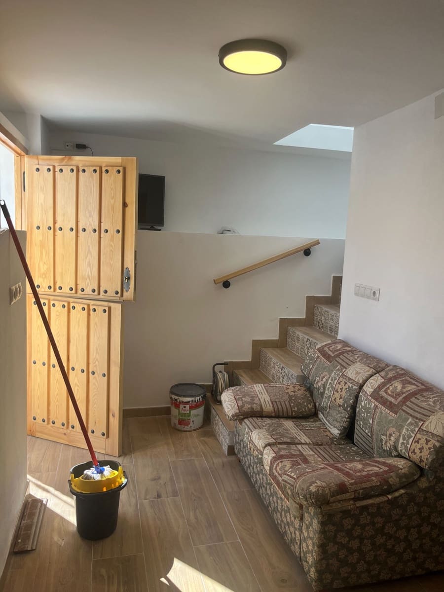 2 bedroom Finca/Country House for rent in Albox with garage - € 650 (Ref: 9719675)